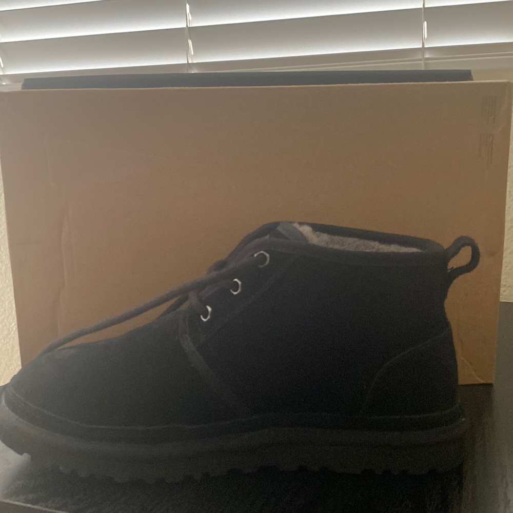 Men’s Uggs M Neumel Black New Size 8